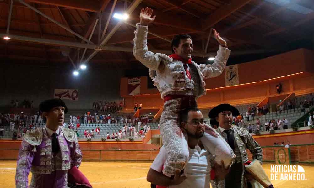 Puerta Grande para Francisco Montero en el Arnedo Arena