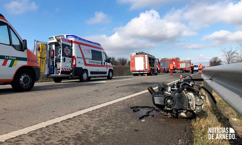 Accidente de Tráfico en LR-123 en Tudelilla