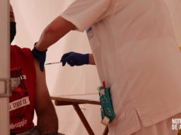 Dispositivo de vacunación COVID a arnedanos en el Pabellón Europa de Calahorra