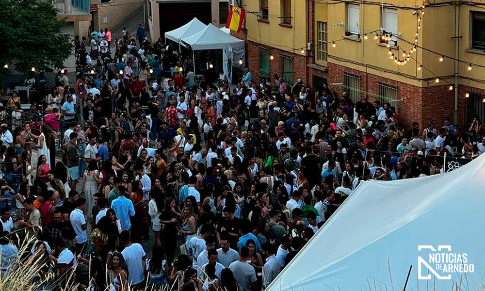 Público en la primera jornada de 'pendoneo' en Arnedo