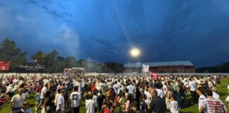 La afición acompaña al CD Arnedo en un ascenso histórico a Segunda Federación La afición celebra con el equipo del CD Arnedo el ascenso a 2ª Federación